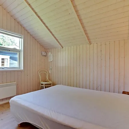Two-bedroom Holiday In 펜션